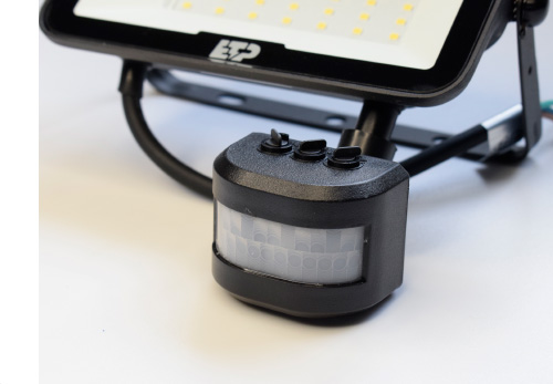 Инфракрасный датчик движения с поворотным механизмом